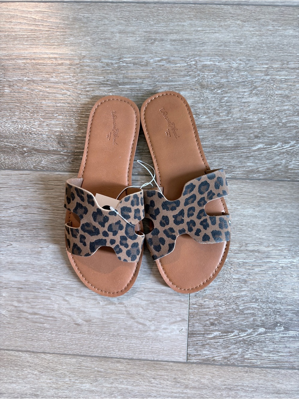 NWT Universal Thread Leopard-Print Slide Sandals in Tan and Black 7 Wide